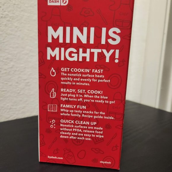 NEW Dash MINI WAFFLE MAKER Dual non-stick Kitchen Appliance Easter Basket Gift - Picture 4 of 10